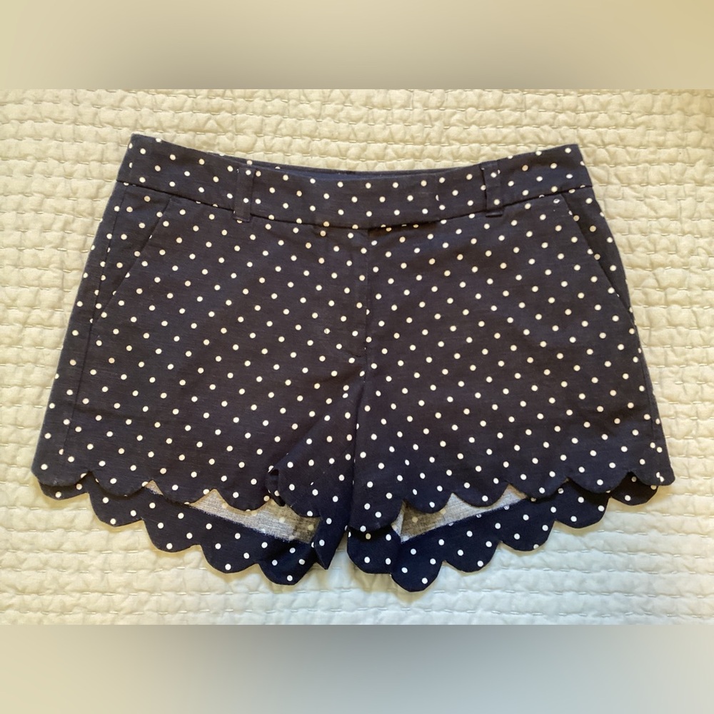 EUC J.Crew Factory Navy Polka Dot Scalloped Linen Shorts